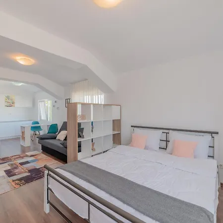 Lejlighed Casa Zorilor